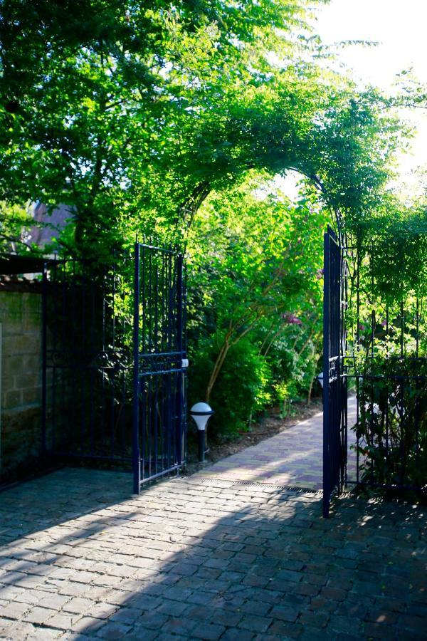 Le Talisman Bed & Breakfast Saint-Germain-en-Laye Bagian luar foto